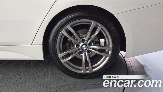 BMW 3 Series (F30) 320i M Sport 2018 — фото 21