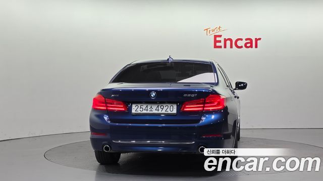 BMW 5 Series (G30) 530i xDrive Luxury Plus 2019 — фото 4