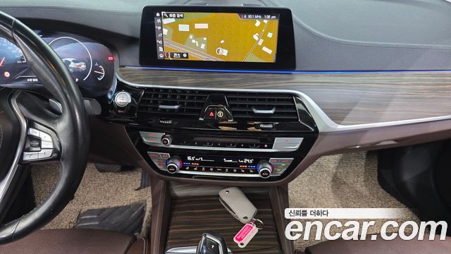 BMW 5 Series (G30) 530i xDrive Luxury Plus 2019 — фото 14