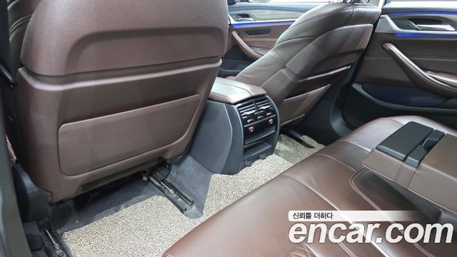 BMW 5 Series (G30) 530i xDrive Luxury Plus 2019 — фото 18