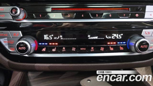 BMW 5 Series (G30) 530i xDrive Luxury Plus 2019 — фото 20