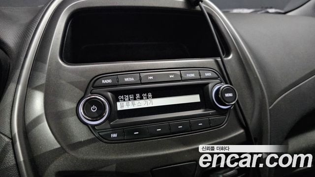 Chevrolet Spark Van 2020 — фото 18