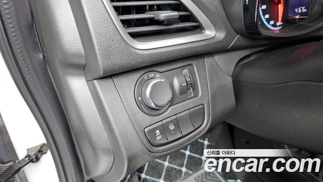 Chevrolet Spark Van 2020 — фото 20
