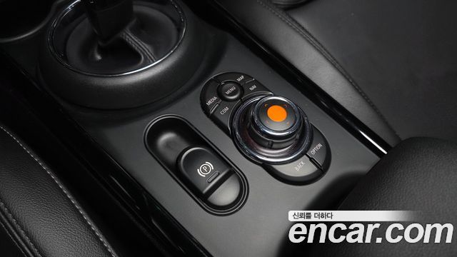 MINI Cooper Clubman High 2nd 2020 — фото 18