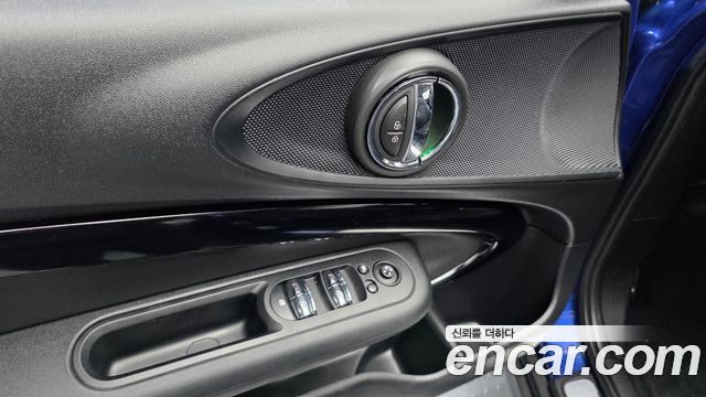 MINI Cooper Clubman High 2nd 2020 — фото 27