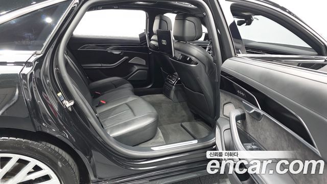 Audi A8 (D5) 55 TFSI Quattro LWB 2021 — фото 16