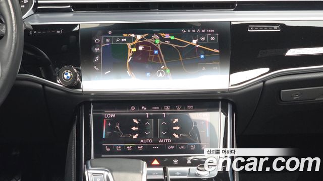 Audi A8 (D5) 55 TFSI Quattro LWB 2021 — фото 18