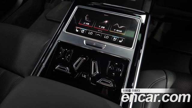 Audi A8 (D5) 55 TFSI Quattro LWB 2021 — фото 23