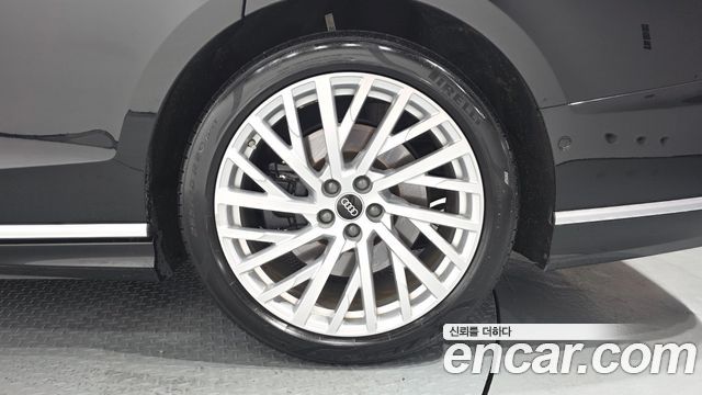 Audi A8 (D5) 55 TFSI Quattro LWB 2021 — фото 27