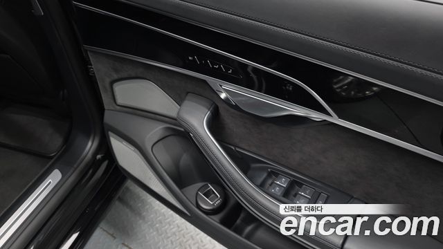 Audi A8 (D5) 55 TFSI Quattro LWB 2021 — фото 45