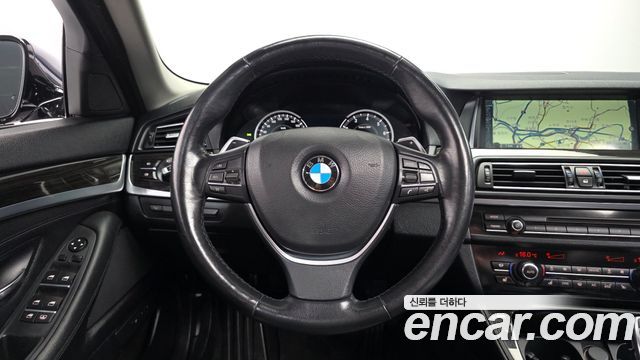 BMW 5 Series (F10) 528i xDrive Luxury Plus 2016 — фото 13