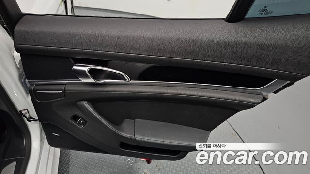 Porsche Panamera 3.0 S E-Hybrid 970 2015 — фото 25