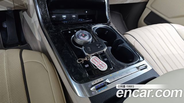 Kia Carnival (IV) Gasoline 9-seater Limousine(Special vehicle) 2021 — фото 9