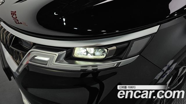 Kia Carnival (IV) Gasoline 9-seater Limousine(Special vehicle) 2021 — фото 22
