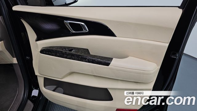 Kia Carnival (IV) Gasoline 9-seater Limousine(Special vehicle) 2021 — фото 24