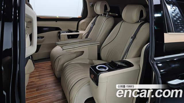 Kia Carnival (IV) Gasoline 9-seater Limousine(Special vehicle) 2021 — фото 26