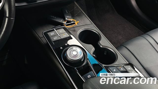 Kia K8 2.5 Gasoline 2WD Noblesse 2022 — фото 9