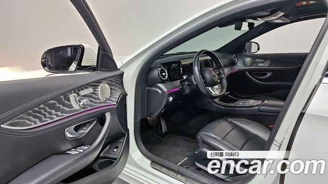 Mercedes-Benz E-Class (W213) E350 4MATIC AMG Line 2022 — фото 10