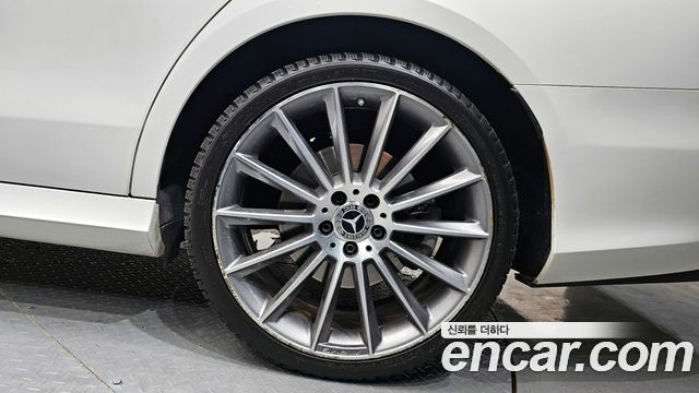 Mercedes-Benz E-Class (W213) E350 4MATIC AMG Line 2022 — фото 21