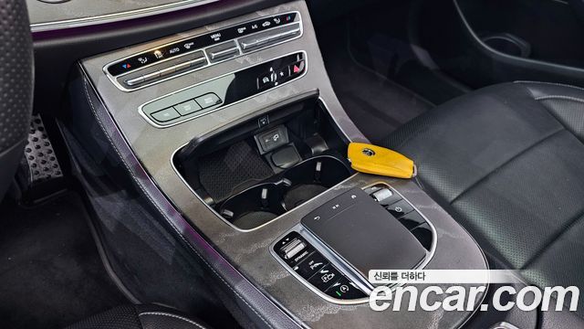Mercedes-Benz E-Class (W213) E350 4MATIC AMG Line 2022 — фото 28