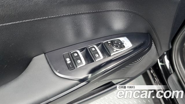 Kia K5 (III) 2.0 Prestige 2024 — фото 34