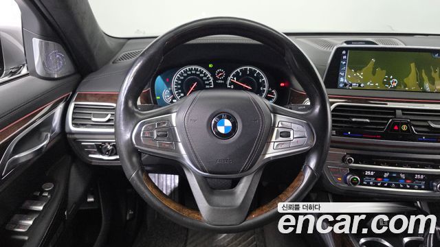 BMW 7 Series (G11) 750Li xDrive 2016 — фото 14