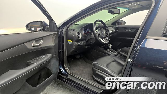 Kia K3 Prestige 2021 — фото 10