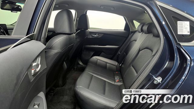 Kia K3 Prestige 2021 — фото 11