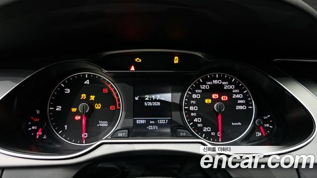 Audi A4 30 TDI Dynamic B8 2015 — фото 8