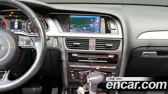 Audi A4 30 TDI Dynamic B8 2015 — фото 12