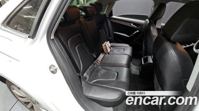 Audi A4 30 TDI Dynamic B8 2015 — фото 16
