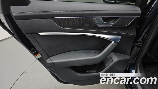 Audi A6 (C8) 40 TDI Premium 2022 — фото 25