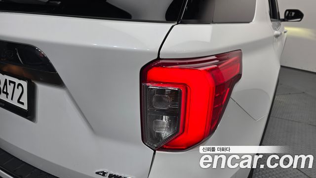Ford Explorer (VI) 2.3 LimIted 4WD 2021 — фото 23