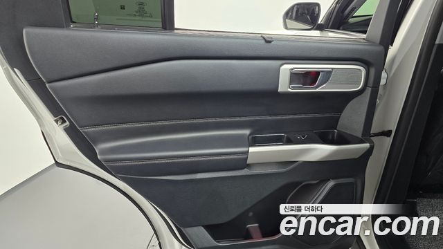 Ford Explorer (VI) 2.3 LimIted 4WD 2021 — фото 25