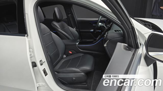 Mercedes-Benz GLC-Class (X254) GLC300 4MATIC Avnatgarde Coupe 2025 — фото 12