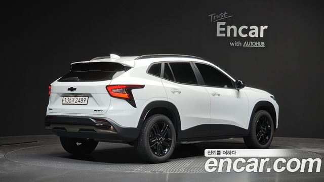 Chevrolet Trax Crossover 1.2 ACTIV Plus 2024 — фото 2