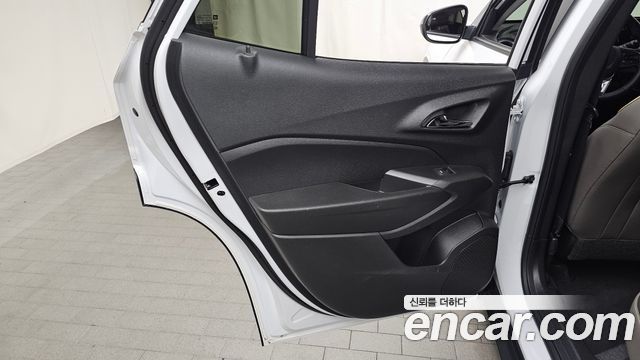 Chevrolet Trax Crossover 1.2 ACTIV Plus 2024 — фото 25