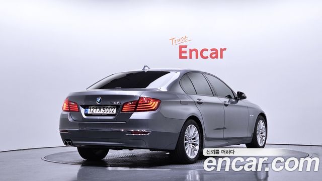 BMW 5 Series (F10) 528i Luxury Plus 2016 — фото 2