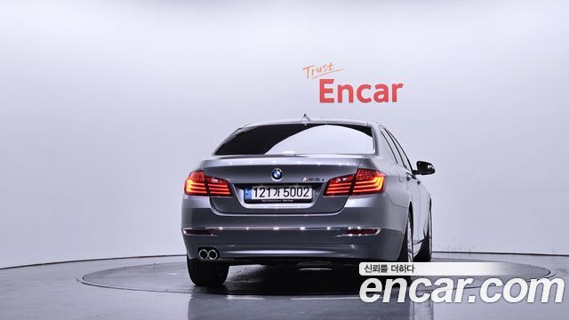 BMW 5 Series (F10) 528i Luxury Plus 2016 — фото 4
