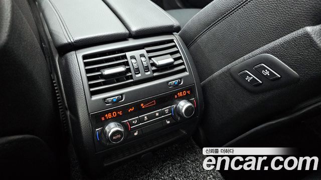 BMW 5 Series (F10) 528i Luxury Plus 2016 — фото 17