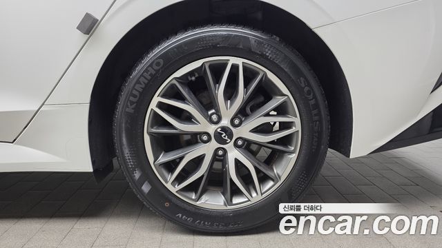 Kia K5 (III) 2.0 Noblesse 2022 — фото 21