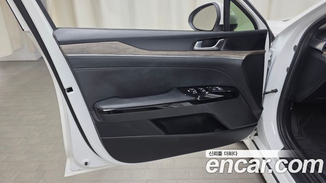Kia K5 (III) 2.0 Noblesse 2022 — фото 24