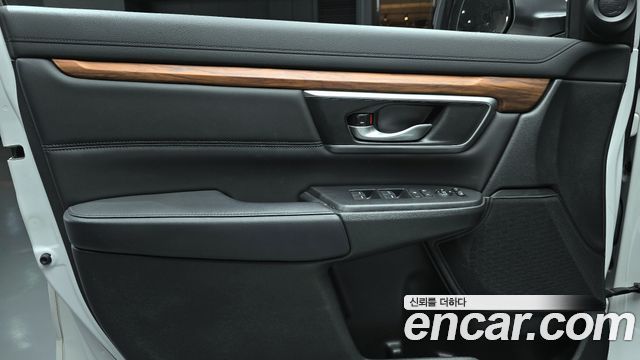 Honda CR-V (V) 1.5 EX-L 2WD 2019 — фото 24