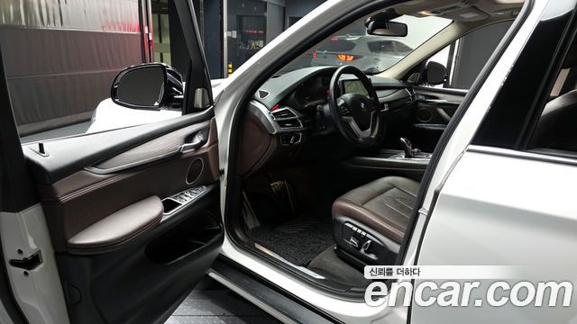 BMW X5 (F15) xDrive 30d 2016 — фото 10