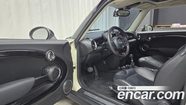 MINI Cooper D Standard 2nd 2013 — фото 10