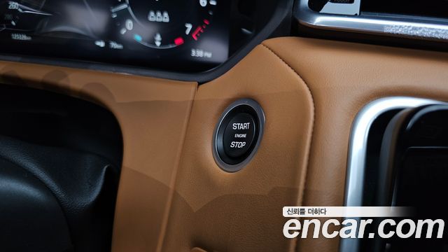 Land Rover Range Rover Velar 3.0 P400 R-Dynamic HSE 2021 — фото 28