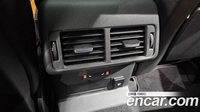 Land Rover Range Rover Velar 3.0 P400 R-Dynamic HSE 2021 — фото 31