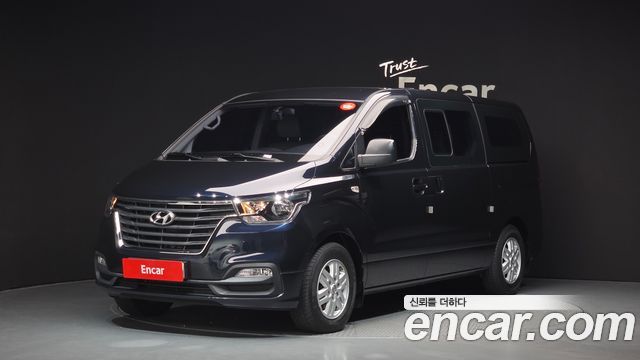 Hyundai Grand Starex Van 5-Seater Modern