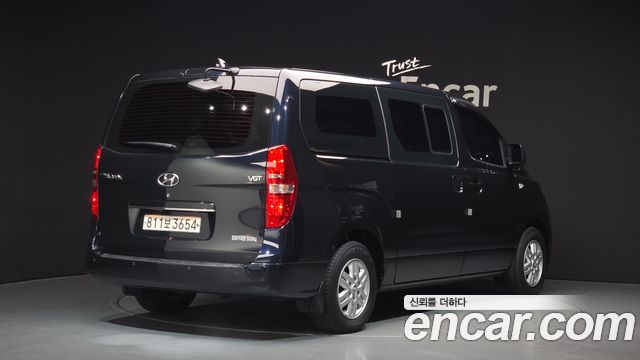 Hyundai Grand Starex Van 5-Seater Modern 2021 — фото 2