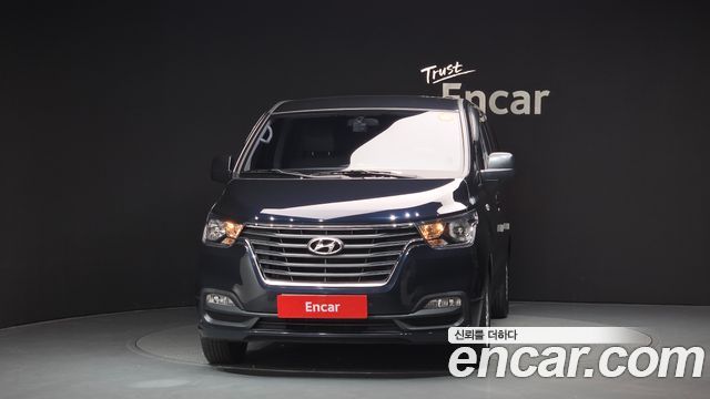 Hyundai Grand Starex Van 5-Seater Modern 2021 — фото 3